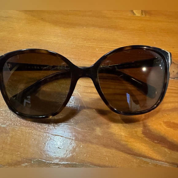 Prada 01OS conceptual Sunglasses - Picture 2 of 9